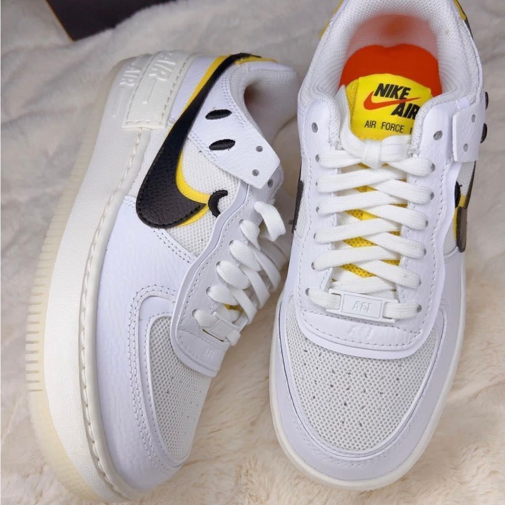 Nike Air Force 1 Shadow Go The Extra Smile, 6 & 8.5 - Picture 3 of 10